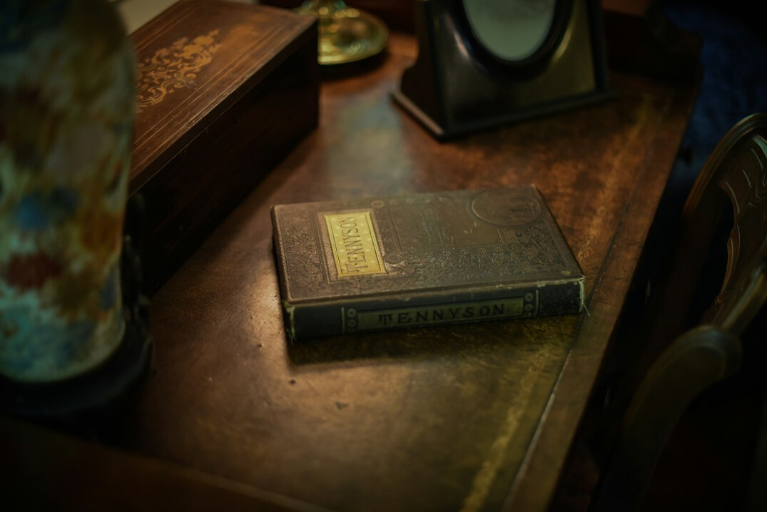 vintage mystery book cover